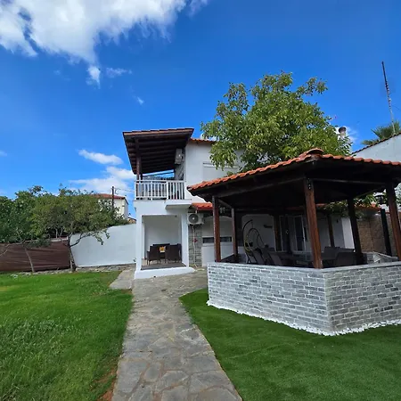 La Casa Pacifica *