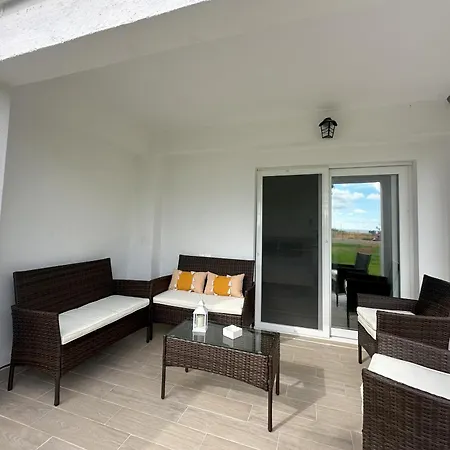 La Casa Pacifica نيا موذانيا